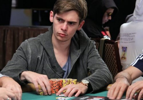 Тайтовый игрок