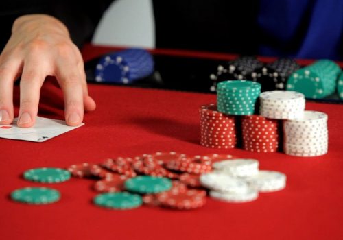 Слоуролл в покере