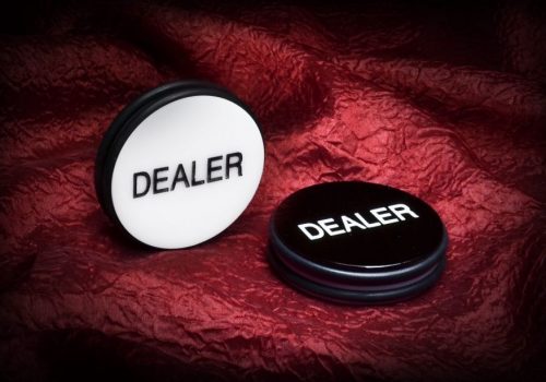 Баттон в покере