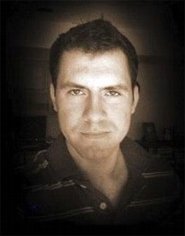 Дэниел Кейтс (Daniel Cates) либо jungleman12