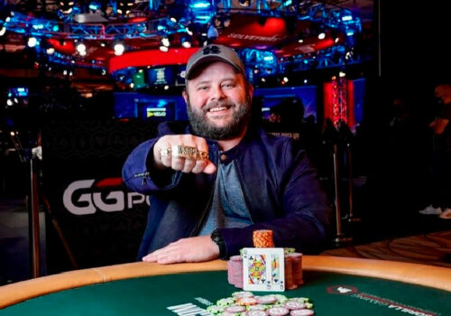 Скотт Болл выиграл второй браслет WSOP и $396,445 в рамках 68-го турнира
